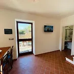 Argentiera Hollyhouse בית נופש