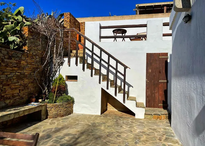 Argentiera Hollyhouse *